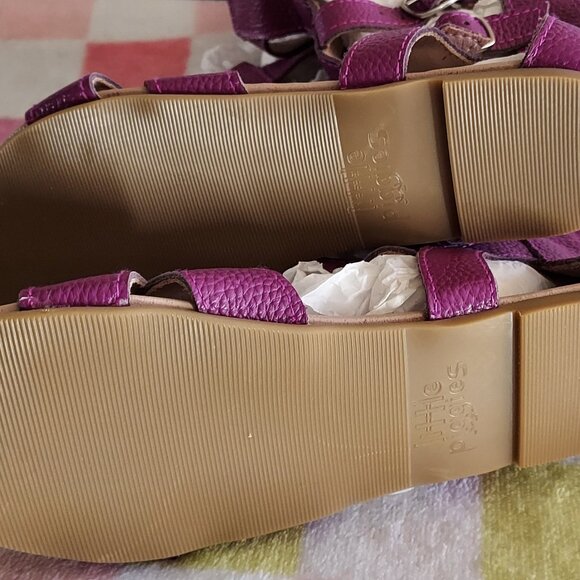 Girls purple Gladiators Size 6-7Y little piggies - Picture 2 of 5